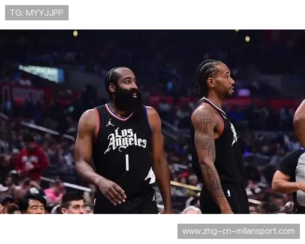 快船关键篮板抢夺改变比赛节拍 快船关键篮板抢夺改变比赛节拍